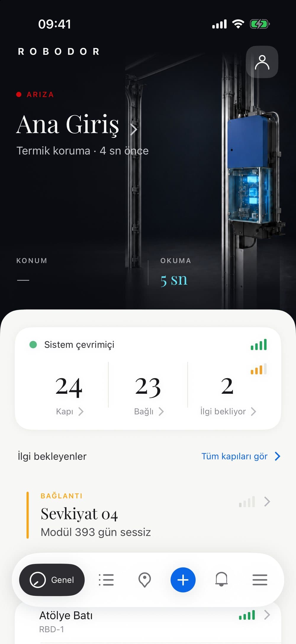 Robodor RCS iOS app — overview: doors online and the one needing attention